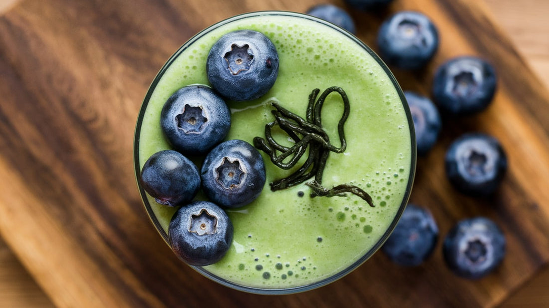 Spírulína smoothie with blueberries